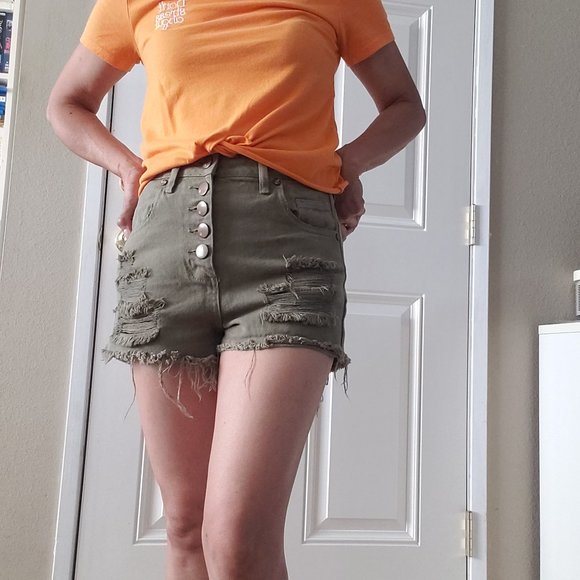 COTTON ON The Flashback High Rise Distessed Button Fly Olive Green Short SZ 4 - Picture 1 of 15